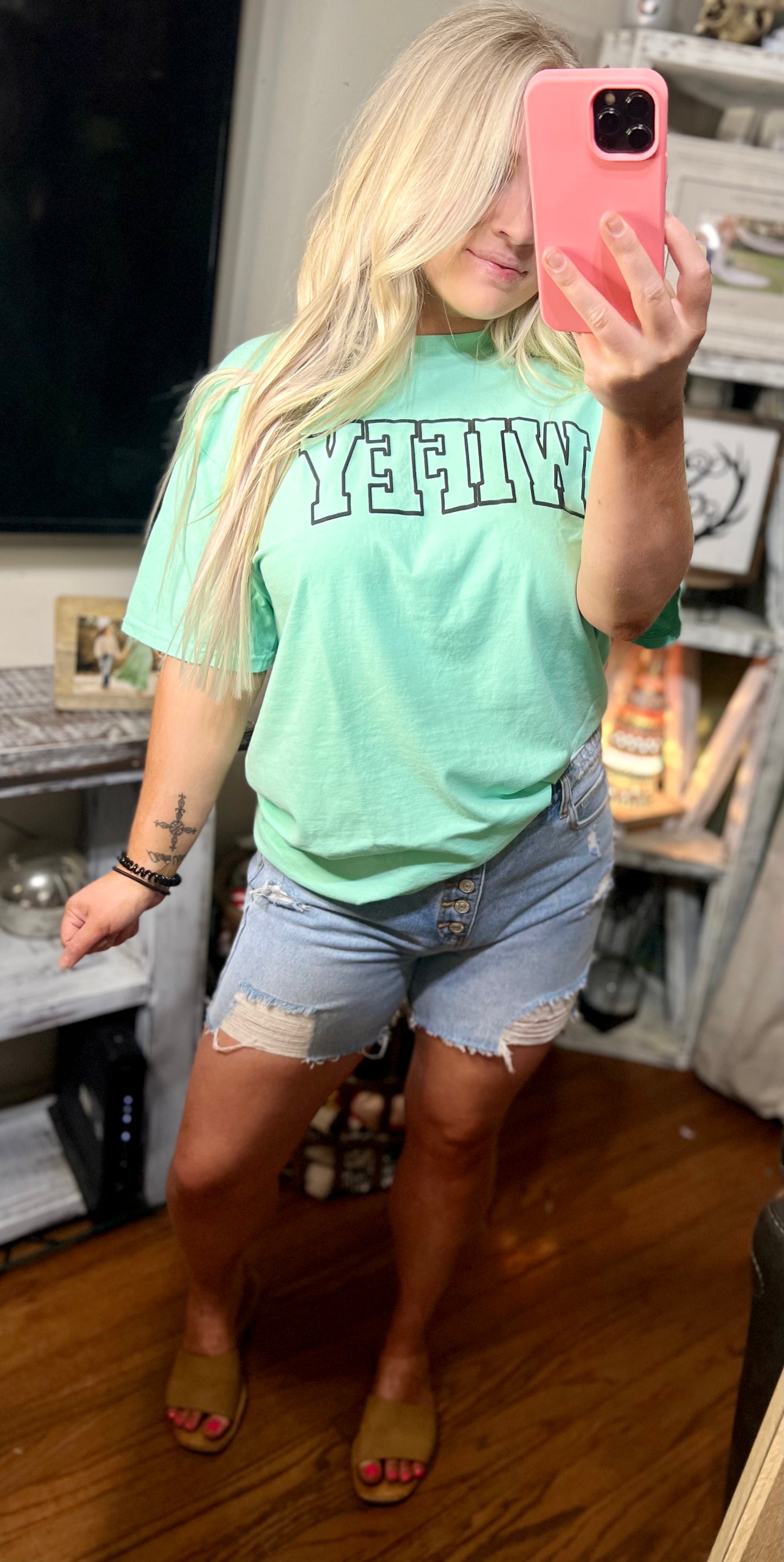 WIFEY puff tank OR tee