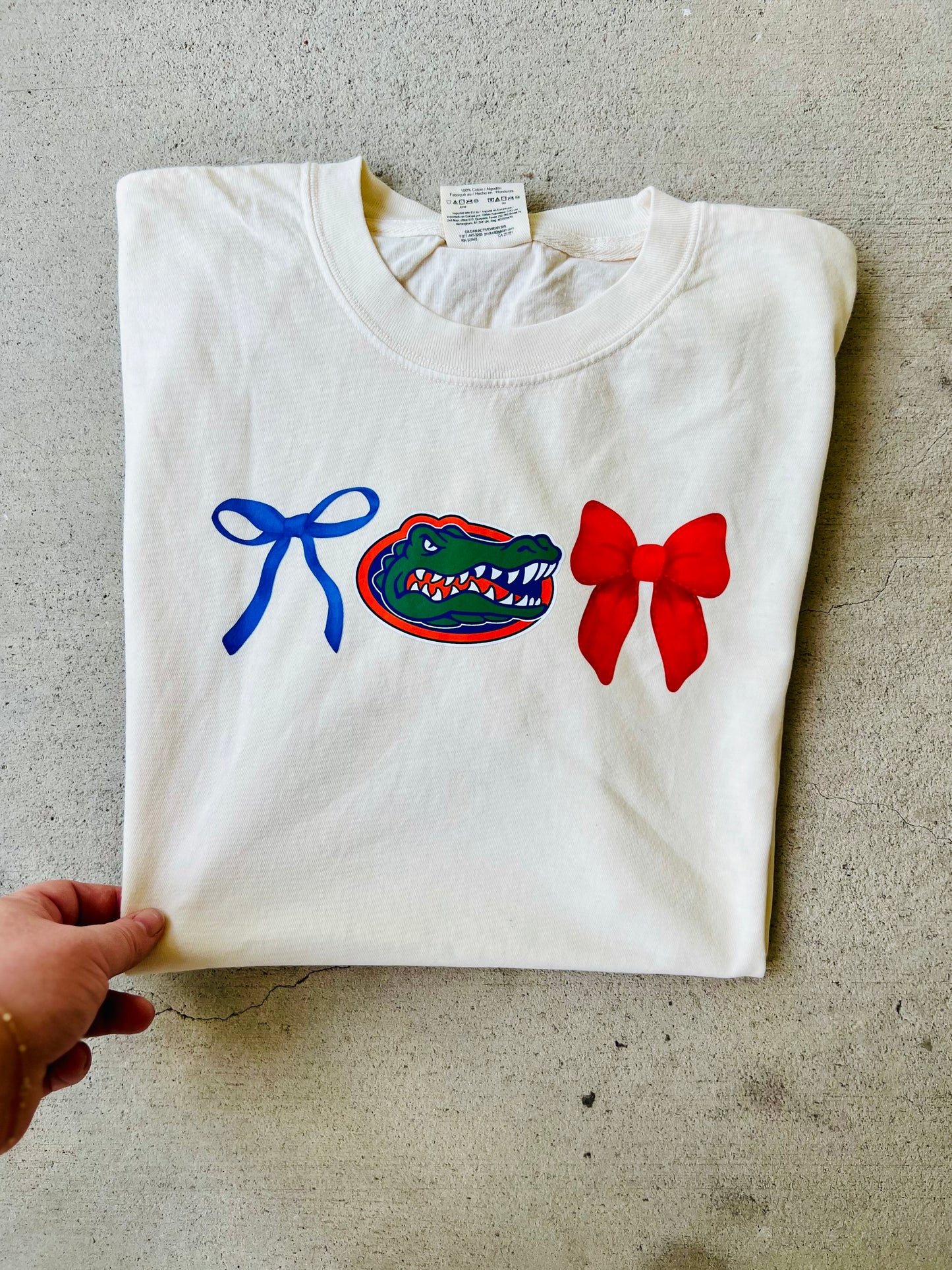 FL Gators Bows Tee